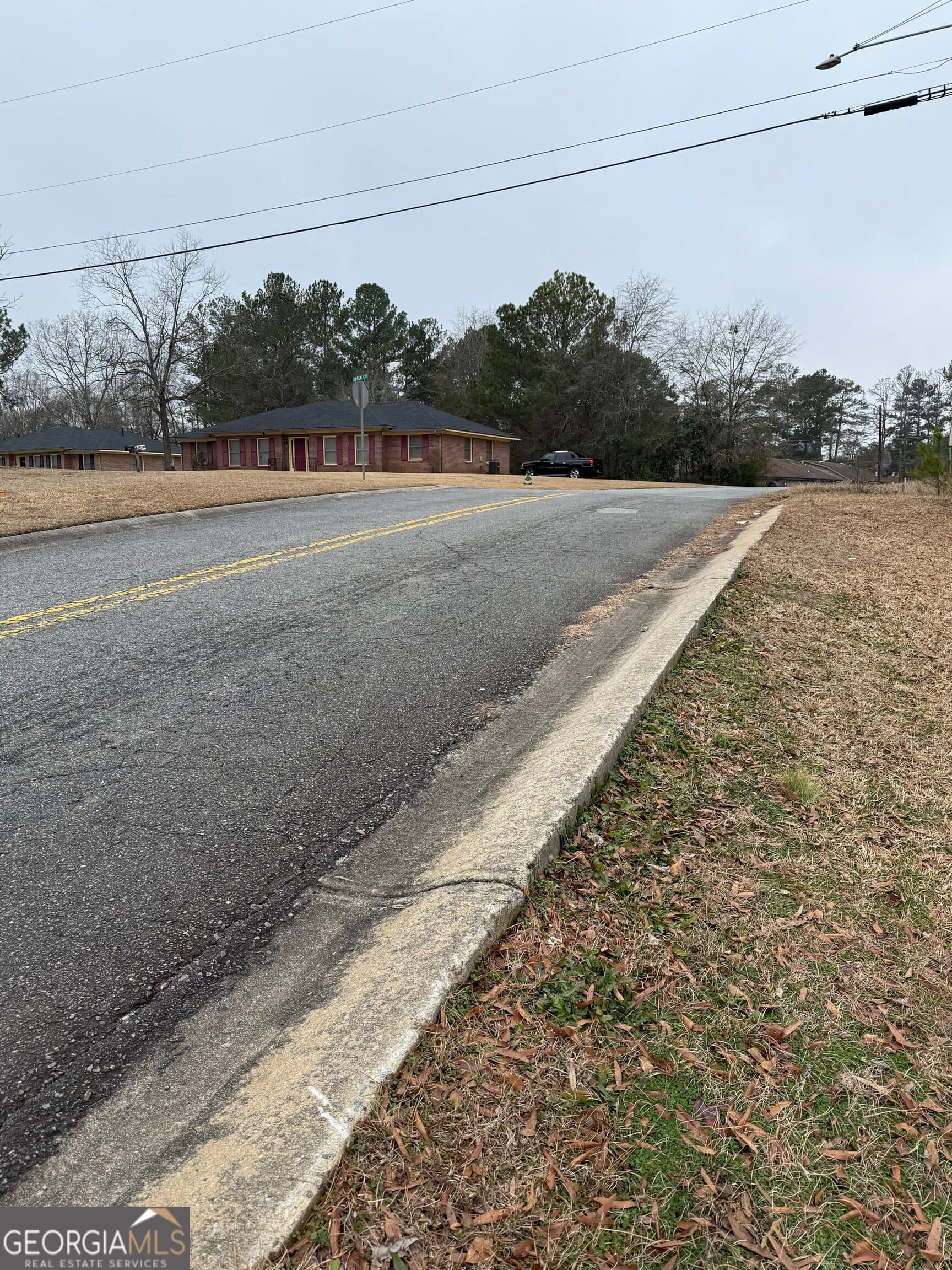 2 bedroom, 2 bathroom, 1,200 sq ft quadruplex for rent at 1820 North Ridge Drive UNIT A, Milledgeville, GA 31061 for $975 a month — photo 3