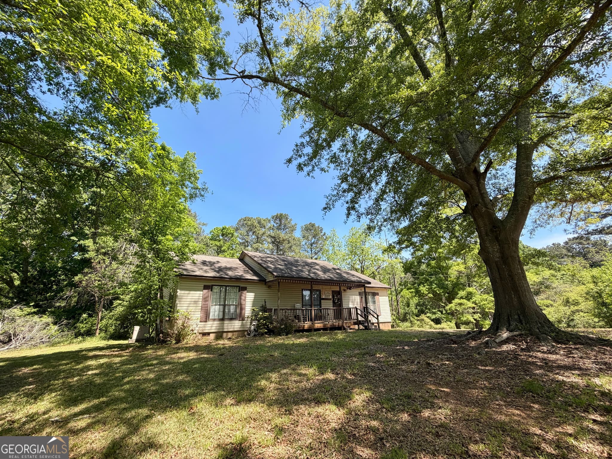 3 bedroom, 2 bathroom, 1,456 sq ft single family residence for sale at 276 Oglesby Bridge Road, Conyers, GA 30094