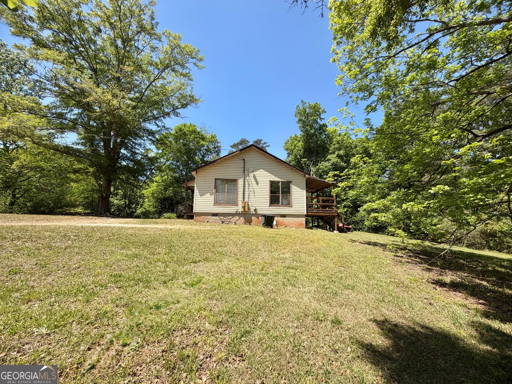 3 bedroom, 2 bathroom, 1,456 sq ft single family residence for sale at 276 Oglesby Bridge Road, Conyers, GA 30094 — photo 9