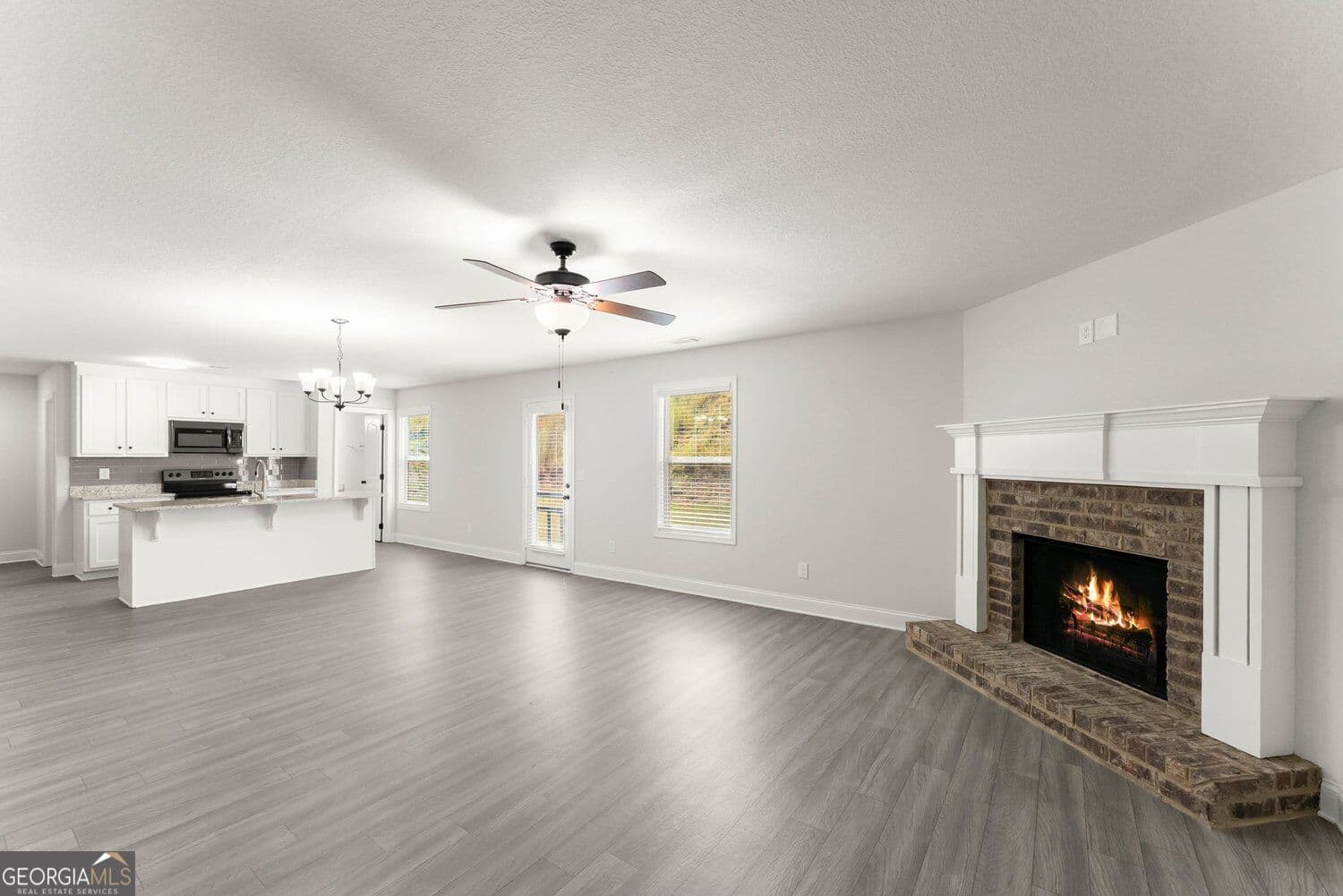 4 bedroom, 2.5 bathroom, 2,267 sq ft single family residence for sale at 68 Suwannee Way, Jefferson, GA 30549 — photo 8