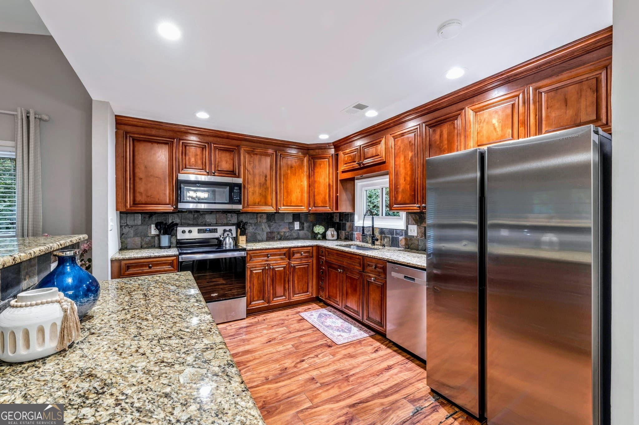 3 bedroom, 2 bathroom, 1,552 sq ft single family residence for rent at 2660 Indian Lake Drive, Marietta, GA 30062 for $5,400 a month — photo 7