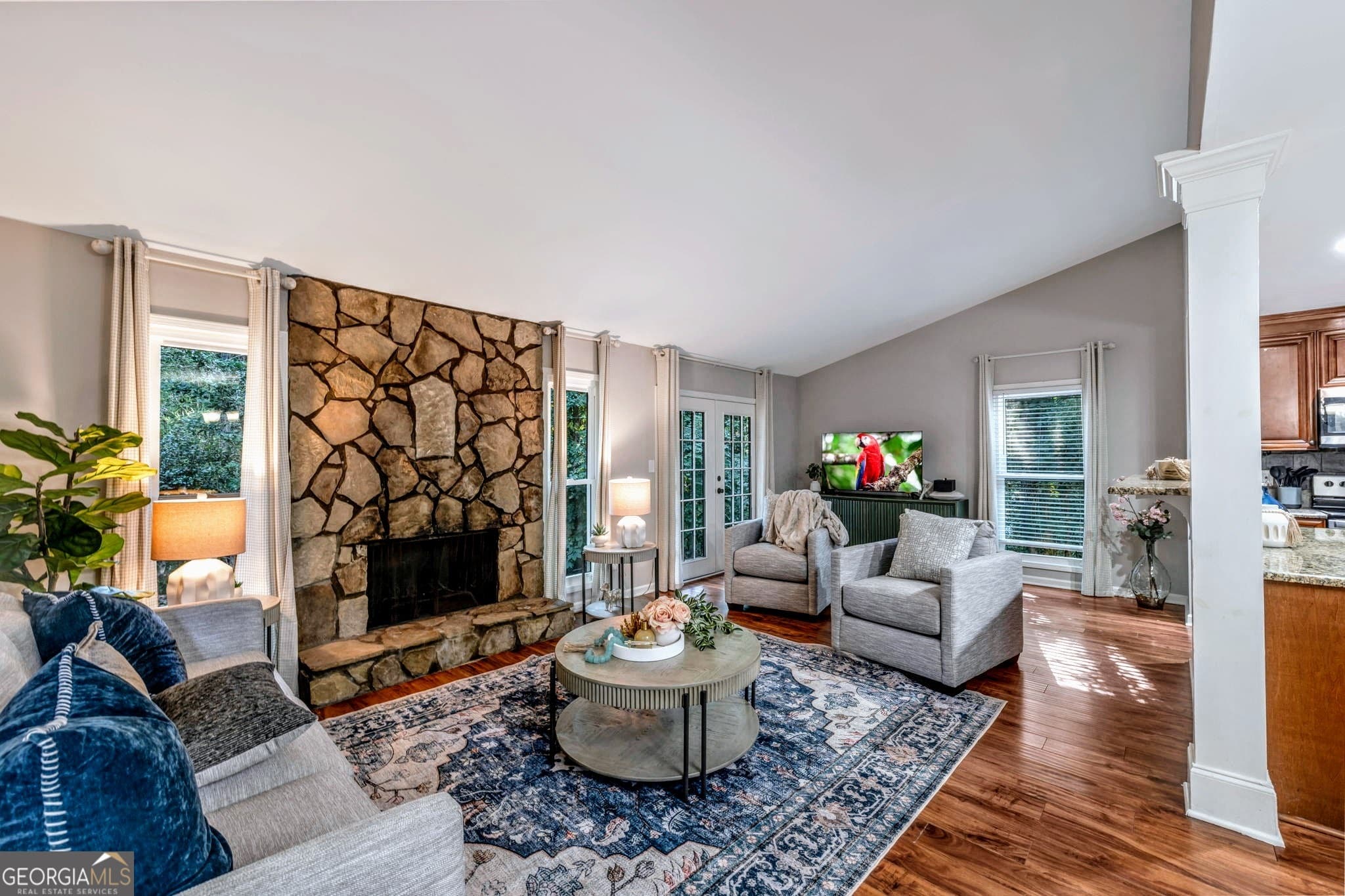 3 bedroom, 2 bathroom, 1,552 sq ft single family residence for rent at 2660 Indian Lake Drive, Marietta, GA 30062 for $5,400 a month — photo 1 of 25