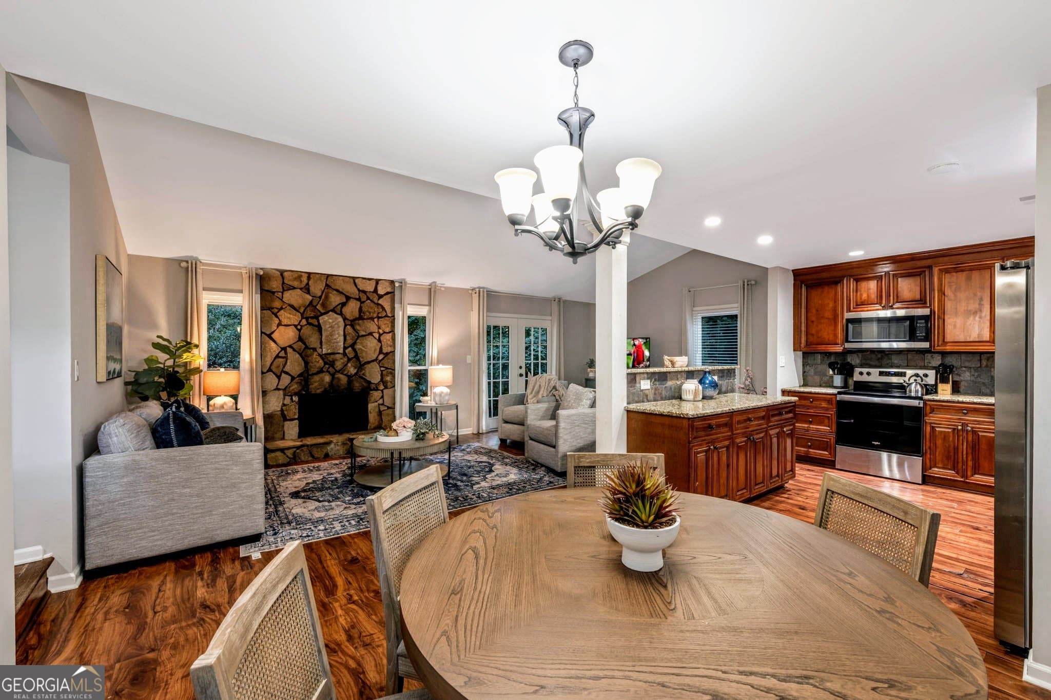 3 bedroom, 2 bathroom, 1,552 sq ft single family residence for rent at 2660 Indian Lake Drive, Marietta, GA 30062 for $5,400 a month — photo 5