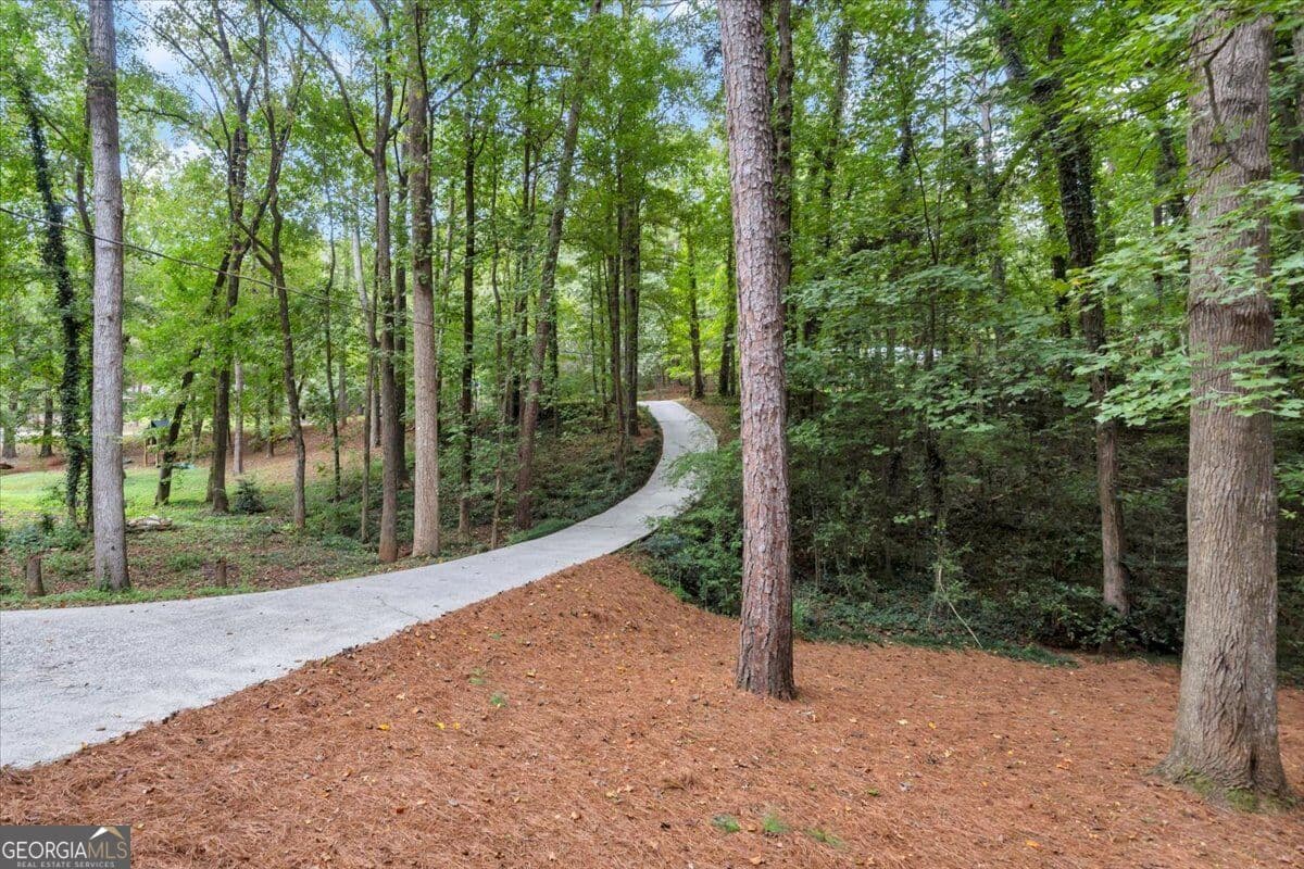 2 bedroom, 2 bathroom, 1,334 sq ft single family residence for sale at 130 Huntridge Drive, Stockbridge, GA 30281 — photo 4