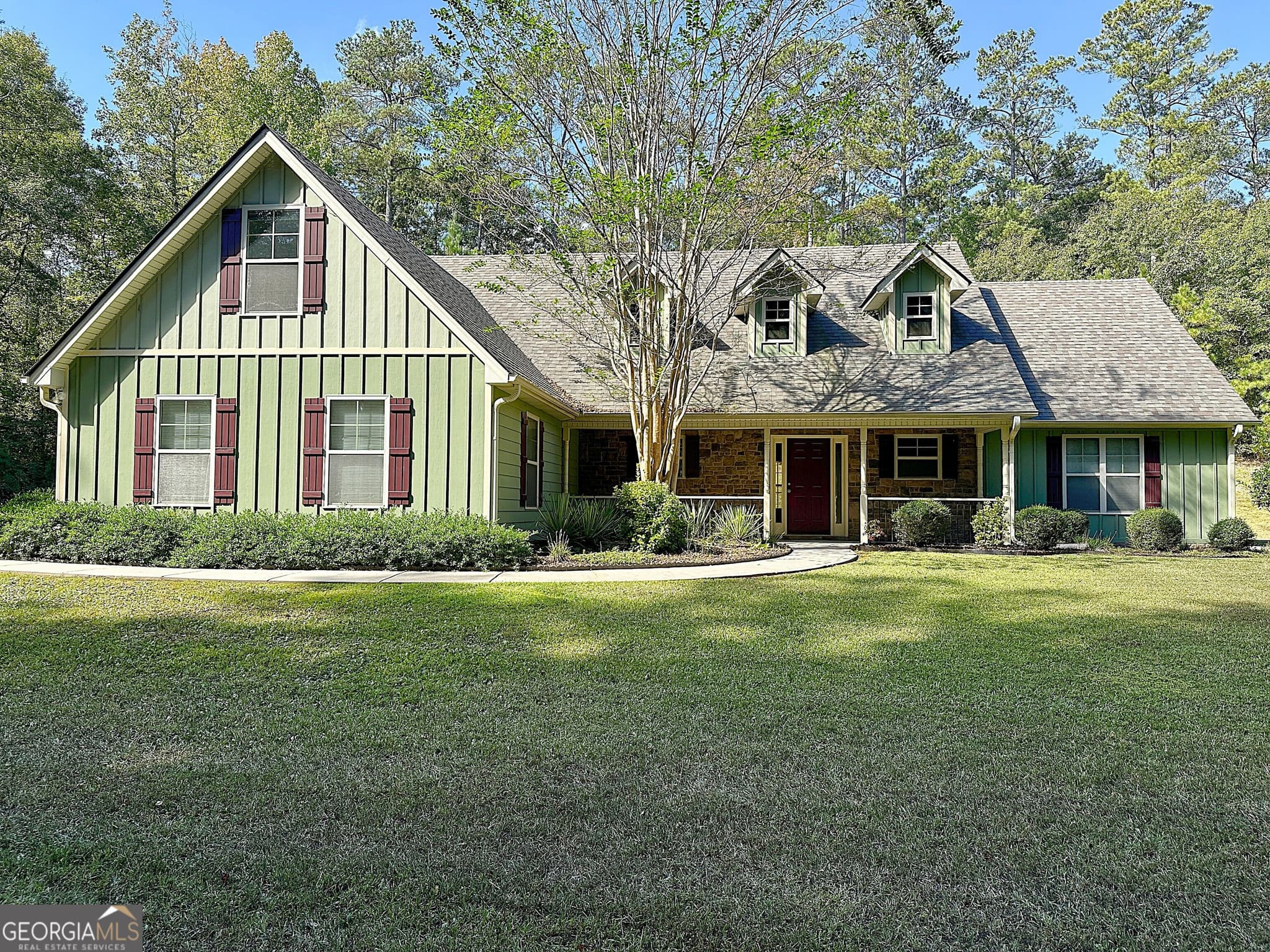 3 bedroom, 3 bathroom, 2,560 sq ft single family residence for sale at 950 John Lovelace Road, Lagrange, GA 30241 — photo 1 of 38