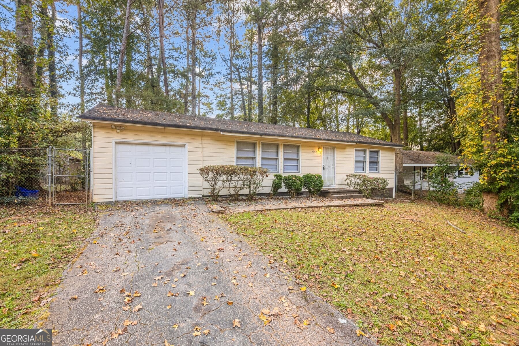 3 bedroom, 1 bathroom, 1,025 sq ft single family residence for rent at 4065 Canby Lane, Decatur, GA 30035 for $1,395 a month — photo 1 of 17