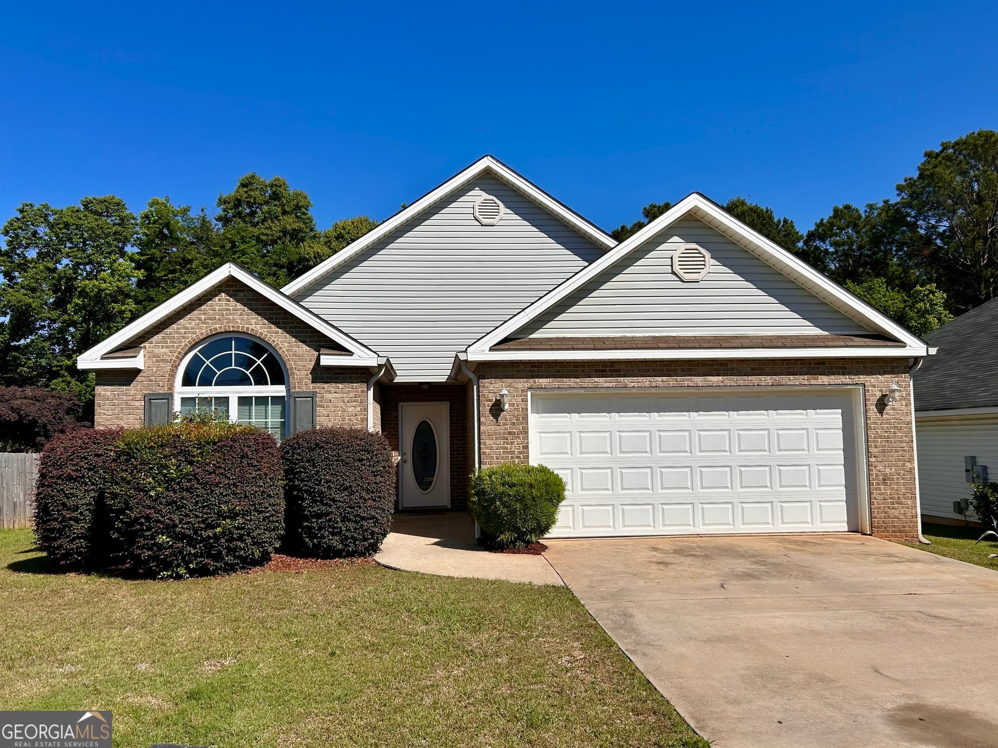 3 bedroom, 2 bathroom, 1,548 sq ft single family residence sold at 220 Gray Fox Crossing, Bonaire, GA 31005