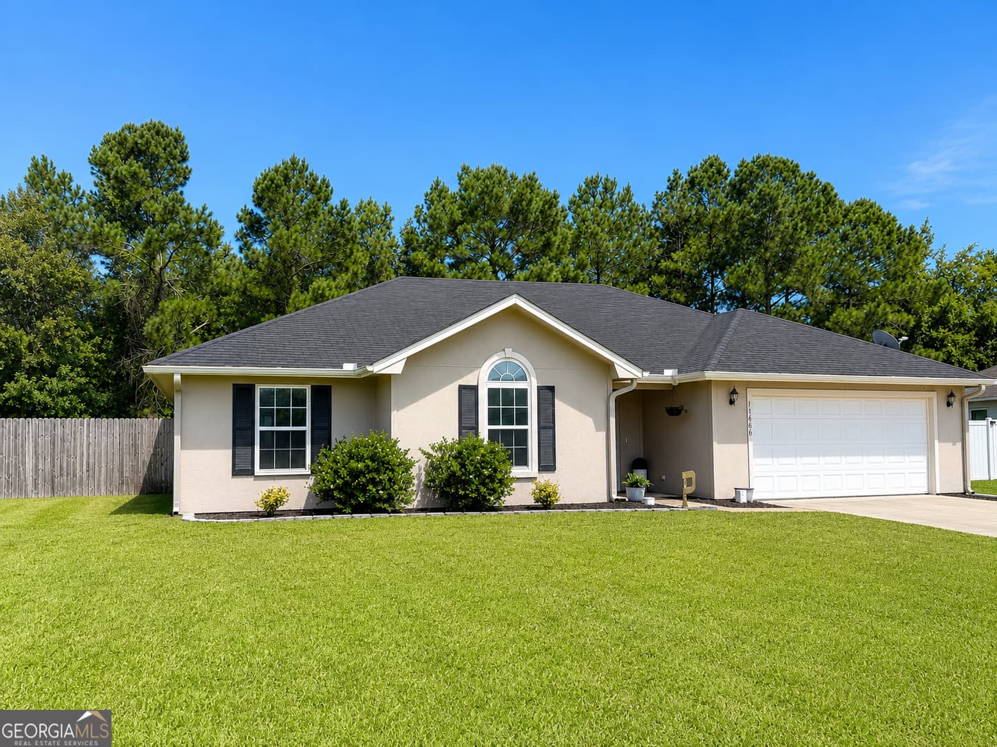 4 bedroom, 2 bathroom, 1,631 sq ft single family residence for rent at 108 Cedar Circle Drive, Kingsland, GA 31548 for $2,350 a month — photo 1 of 1