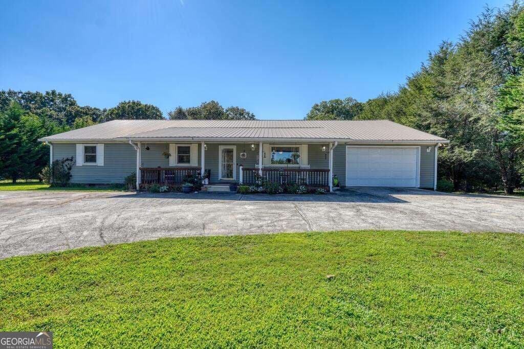 3 bedroom, 4 bathroom, 2,796 sq ft single family residence for sale at 161&177 Butterfly Lane, Blairsville, GA 30512 — photo 3