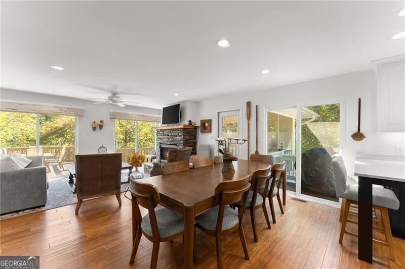 5 bedroom, 3 bathroom, 2,072 sq ft single family residence for sale at 452 River Forest Run, Cleveland, GA 30528 — photo 6