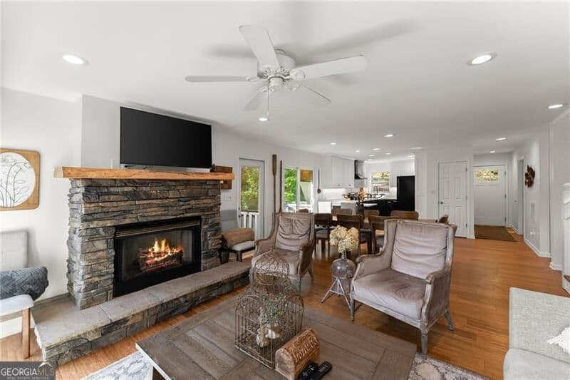 5 bedroom, 3 bathroom, 2,072 sq ft single family residence for sale at 452 River Forest Run, Cleveland, GA 30528 — photo 9