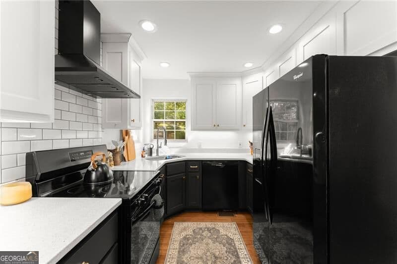 5 bedroom, 3 bathroom, 2,072 sq ft single family residence for sale at 452 River Forest Run, Cleveland, GA 30528 — photo 4