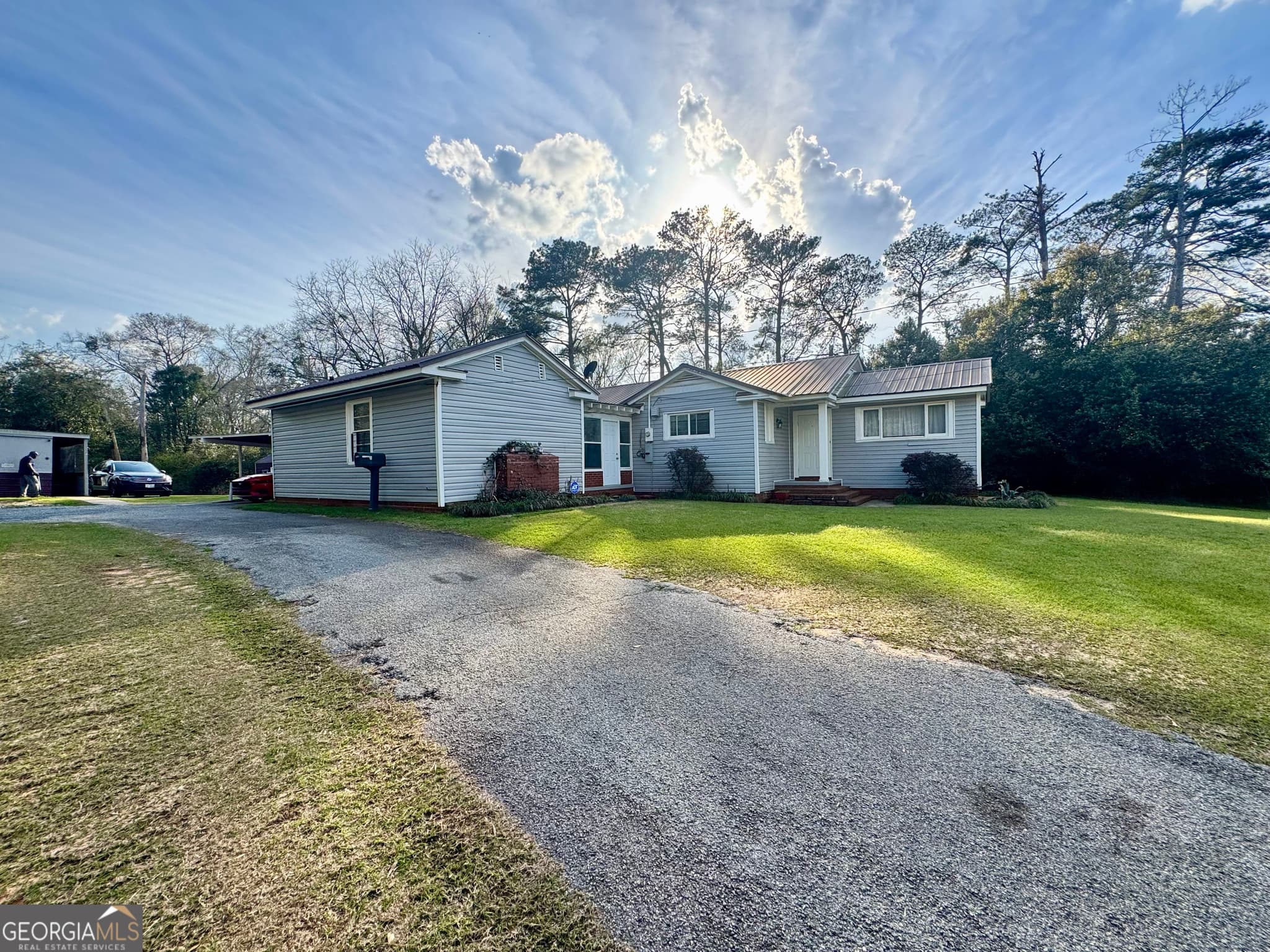 3 bedroom, 3 bathroom, 2,226 sq ft single family residence for sale at 914 Adderton Street, Americus, GA 31719
