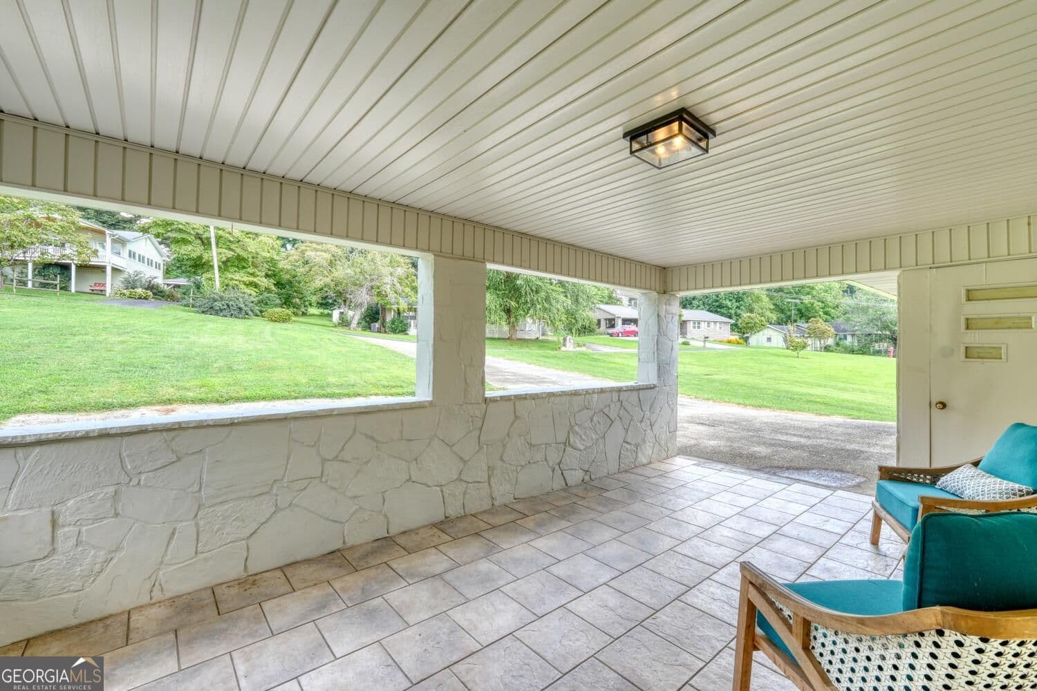 4 bedroom, 2 bathroom, 3,326 sq ft single family residence for sale at 787 Hiawassee Estates Drive, Hiawassee, GA 30546 — photo 10