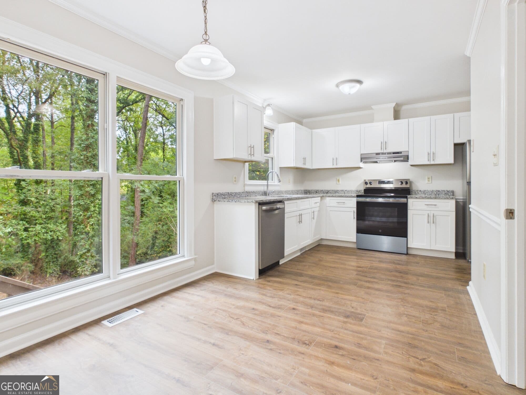 3 bedroom, 2.5 bathroom, 1,556 sq ft single family residence for rent at 155 Pebble Creek Drive, Athens, GA 30605 for $1,900 a month — photo 6