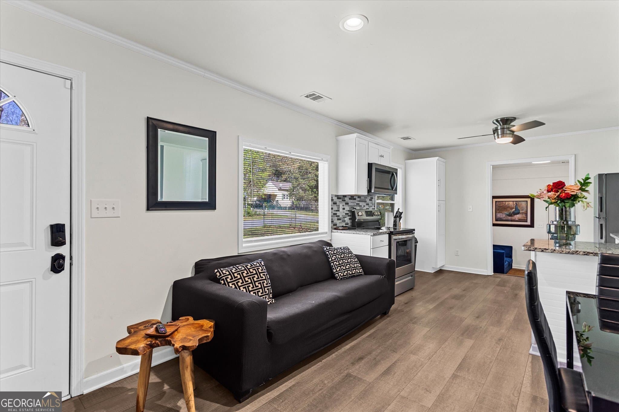 3 bedroom, 2 bathroom, 1,400 sq ft single family residence for rent at 1111 Valley View Road, Atlanta, GA 30315 for $2,150 a month — photo 6