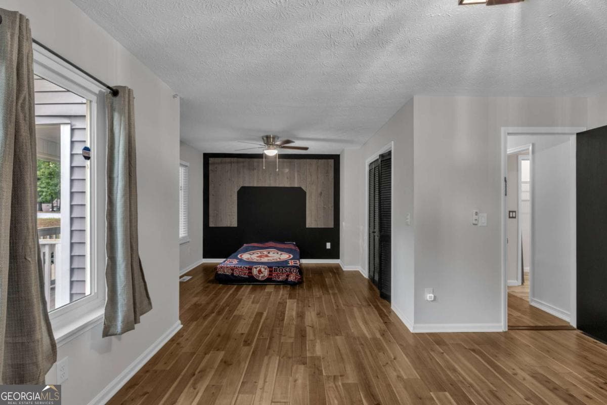 6 bedroom, 4.5 bathroom, 4,747 sq ft single family residence for sale at 8804 willow creek Court, Douglasville, GA 30135 — photo 6