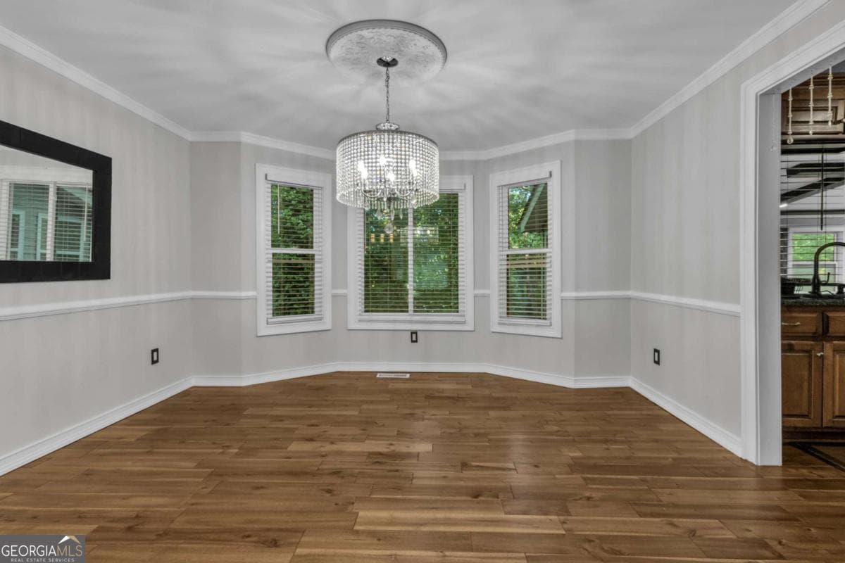 6 bedroom, 4.5 bathroom, 4,747 sq ft single family residence for sale at 8804 willow creek Court, Douglasville, GA 30135 — photo 3