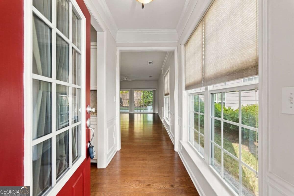 2 bedroom, 2 bathroom, 1,388 sq ft single family residence for sale at 6235 Ivy Stone Way, Hoschton, GA 30548 — photo 2