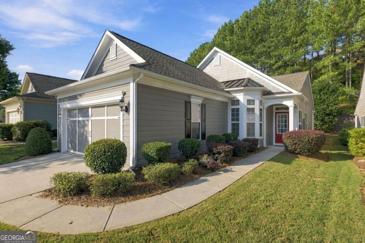 2 bedroom, 2 bathroom, 1,388 sq ft single family residence for sale at 6235 Ivy Stone Way, Hoschton, GA 30548