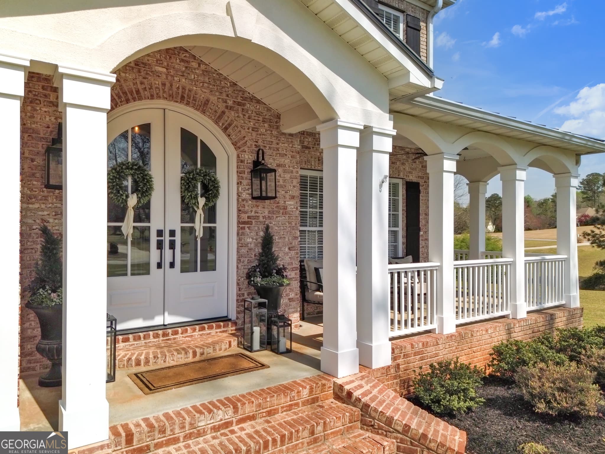 6 bedroom, 5 bathroom, 4,752 sq ft single family residence for sale at 120 Lake Park Drive, Sharpsburg, GA 30277 — photo 4