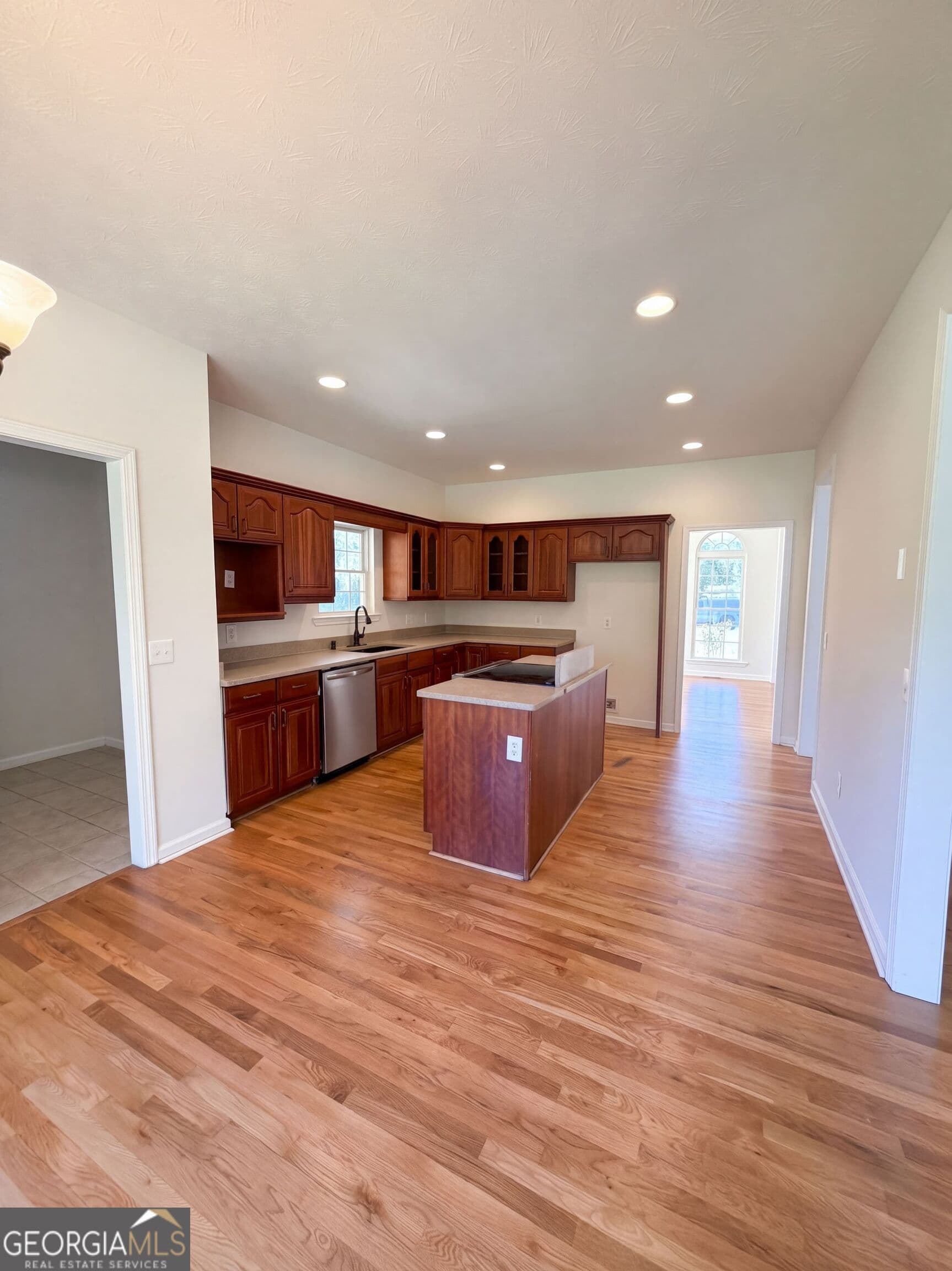 3 bedroom, 2.5 bathroom, 2,175 sq ft single family residence for sale at 60 John Henry Circle, Roopville, GA 30170 — photo 7