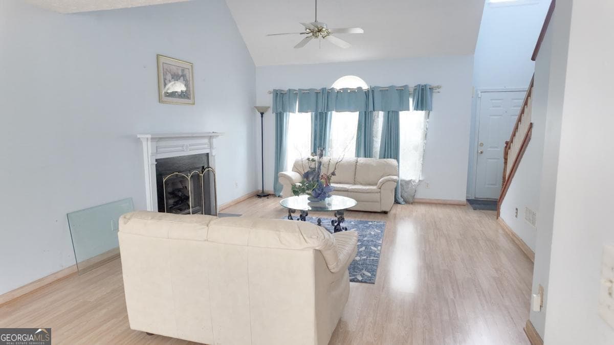 3 bedroom, 2.5 bathroom, 1,879 sq ft single family residence for sale at 6195 Glacier Run, Norcross, GA 30093 — photo 3