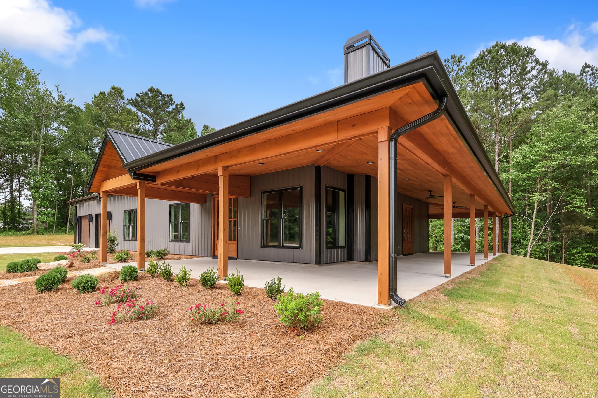 4 bedroom, 3 bathroom, 2,500 sq ft single family residence for sale at 109 Dub Walker Road, Jackson, GA 30233 — photo 2