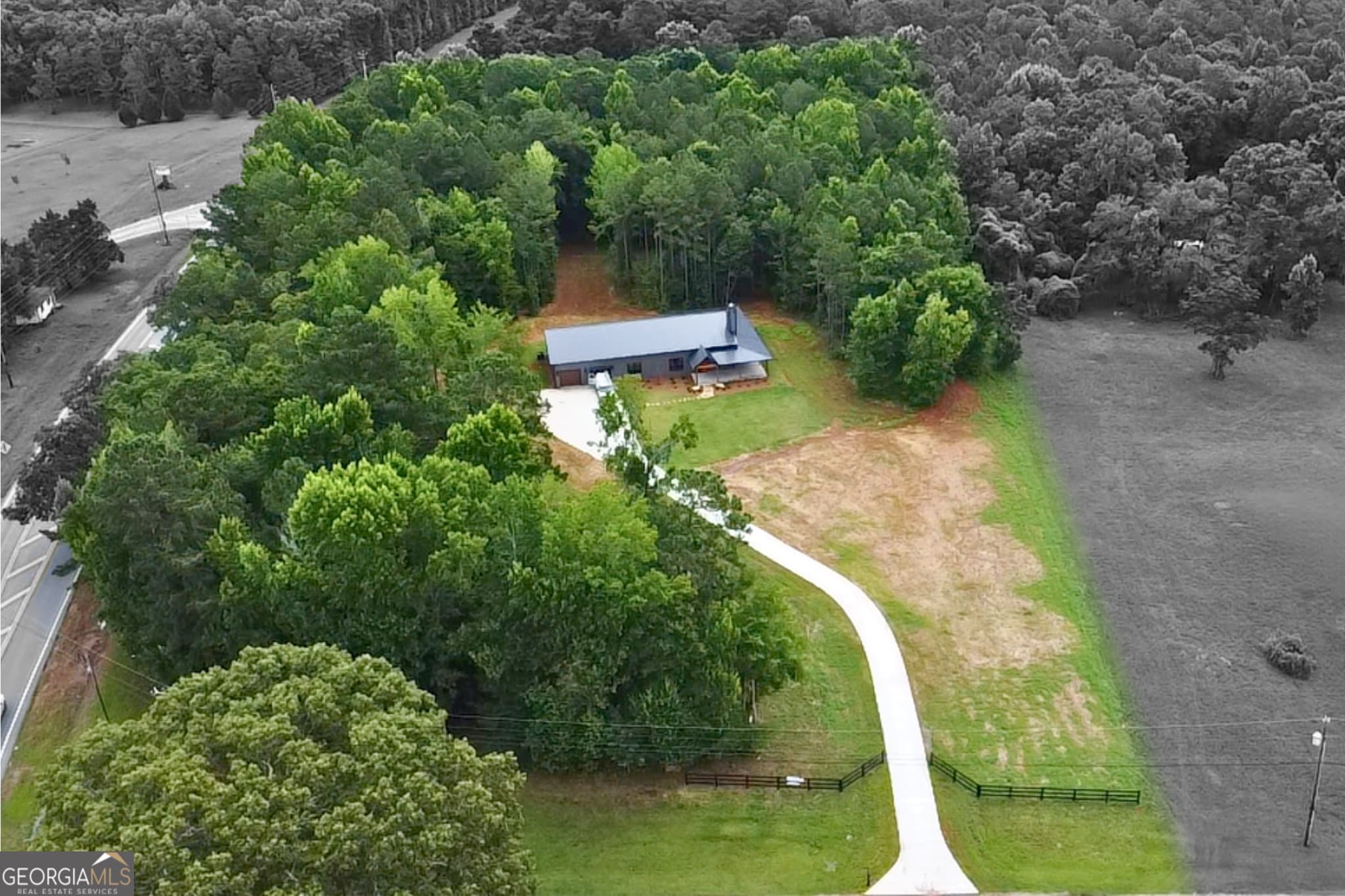4 bedroom, 3 bathroom, 2,500 sq ft single family residence for sale at 109 Dub Walker Road, Jackson, GA 30233 — photo 3