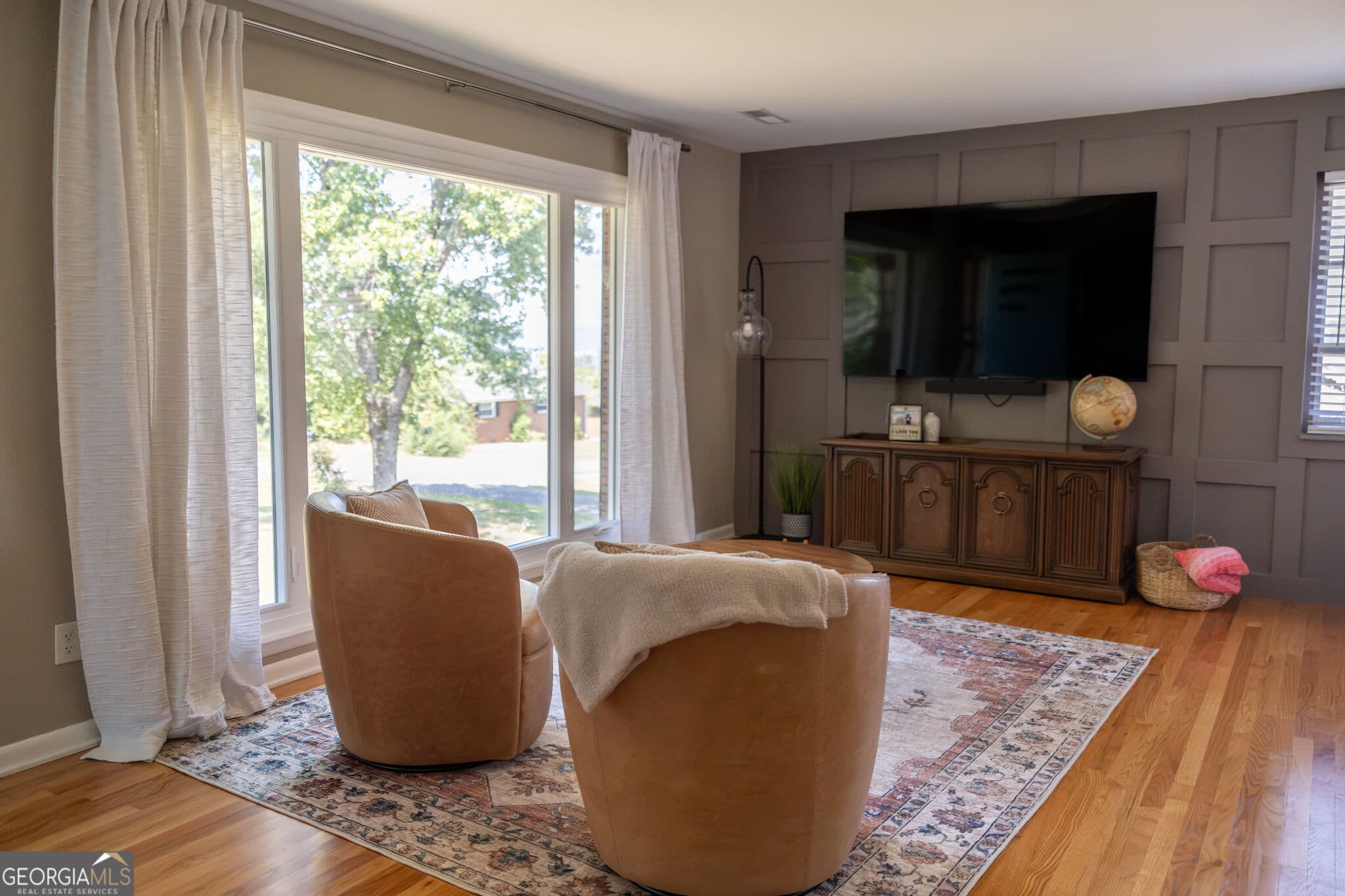 3 bedroom, 2 bathroom, 2,300 sq ft single family residence for sale at 218 S Mission Ridge Drive, Rossville, GA 30741 — photo 7