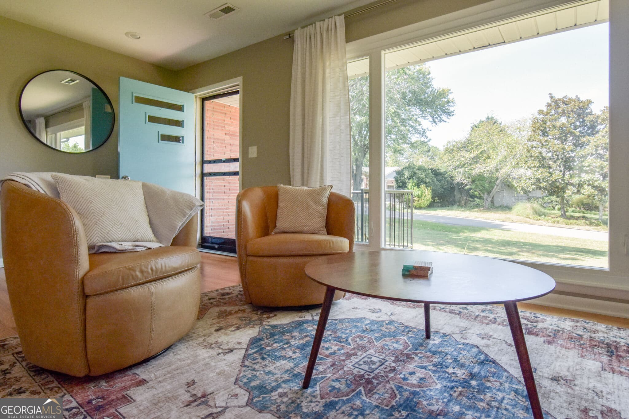 3 bedroom, 2 bathroom, 2,300 sq ft single family residence for sale at 218 S Mission Ridge Drive, Rossville, GA 30741 — photo 5