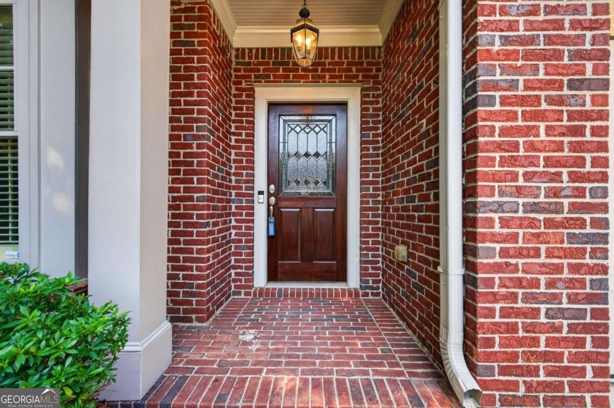 4 bedroom, 3.5 bathroom single family residence for sale at 4787 Lakeway Place, Alpharetta, GA 30005 — photo 4