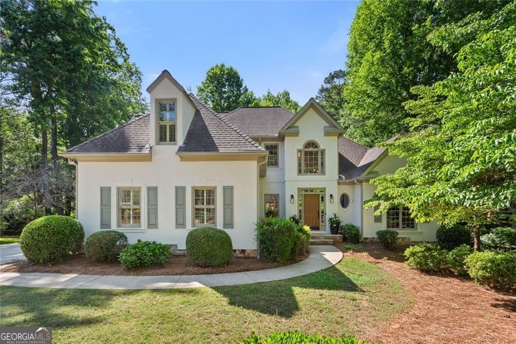 6 bedroom, 3.5 bathroom, 4,290 sq ft single family residence sold at 965 Marbury Court, Marietta, GA 30064