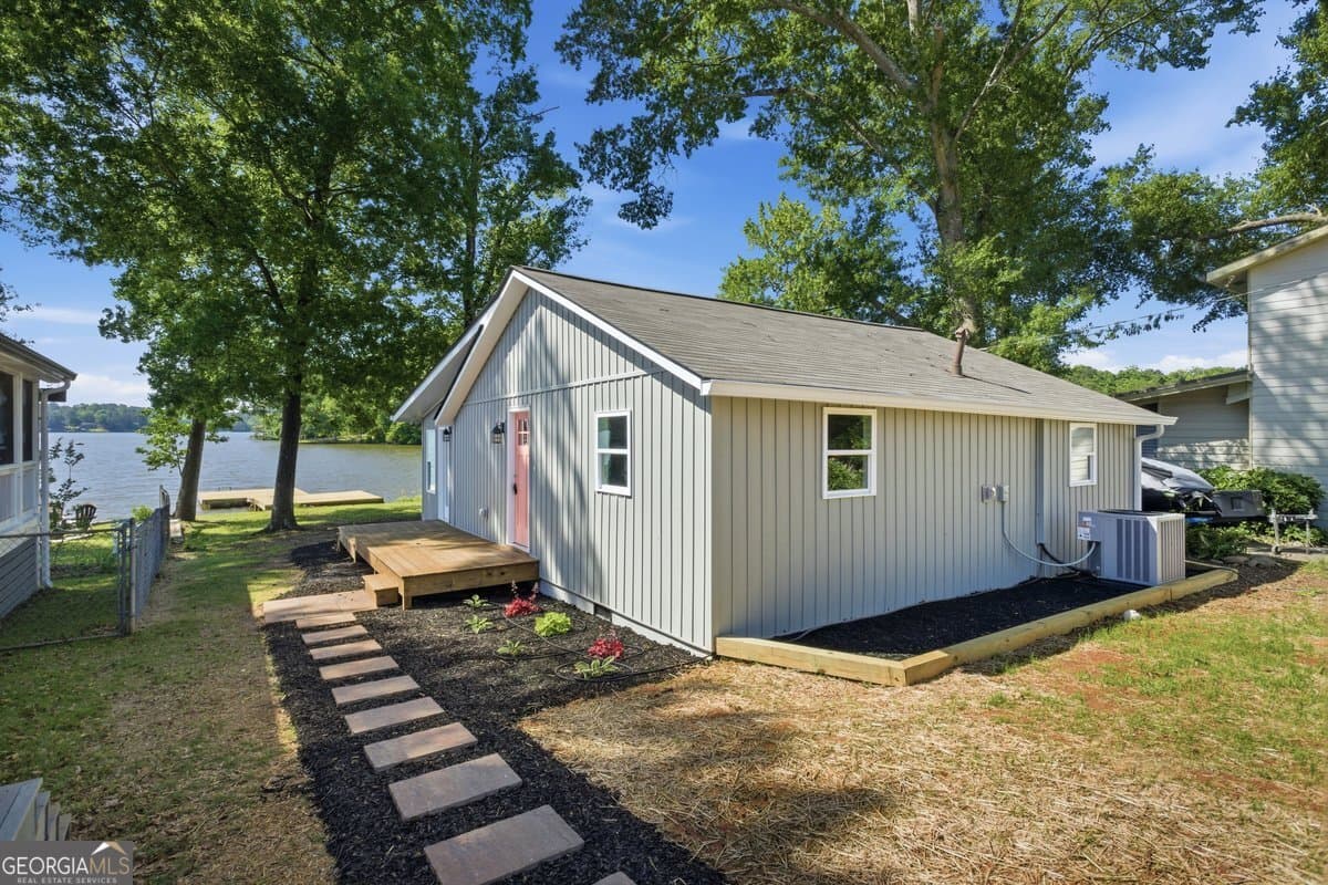 2 bedroom, 2 bathroom, 1,148 sq ft single family residence sold at 230 Arrow Point Road, Jackson, GA 30233