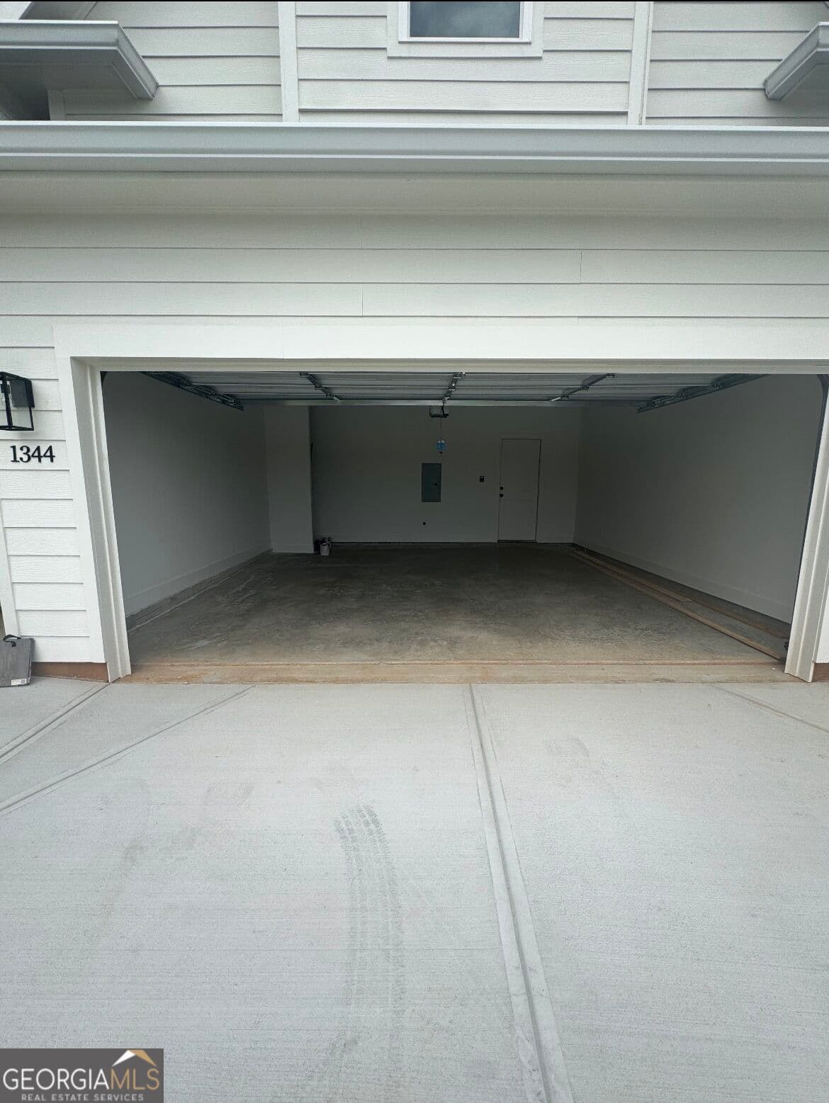 3 bedroom, 3.5 bathroom, 1,850 sq ft single family residence for rent at 1344 Perkins Road, Winder, GA 30680 for $2,200 a month — photo 3