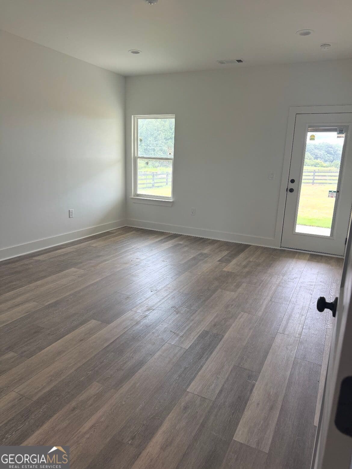 3 bedroom, 3.5 bathroom, 1,850 sq ft single family residence for rent at 1344 Perkins Road, Winder, GA 30680 for $2,200 a month — photo 5