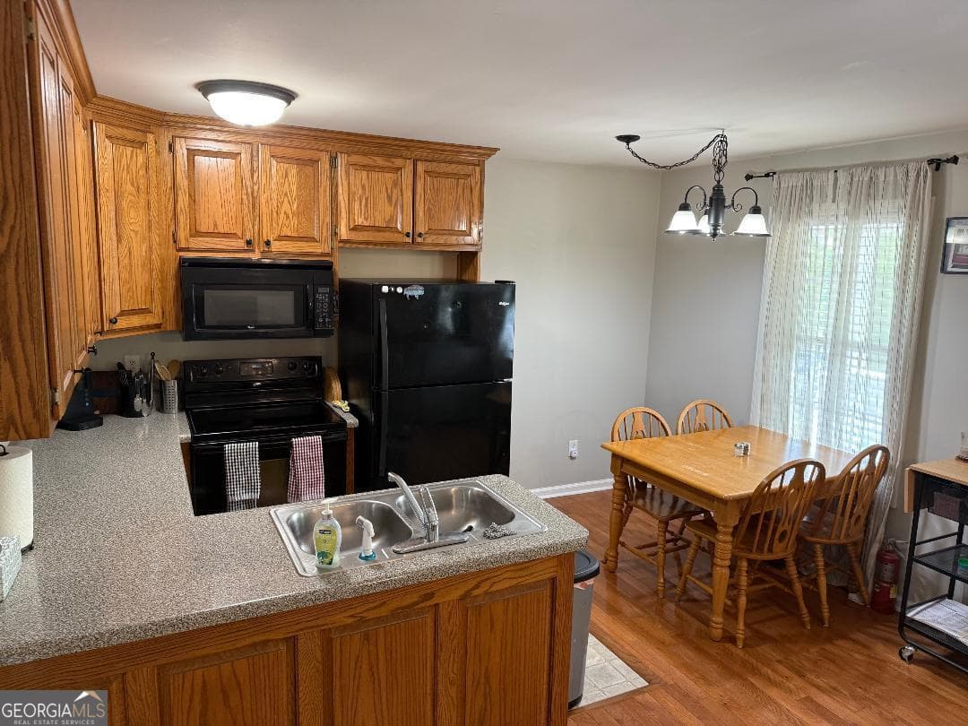 4 bedroom, 2 bathroom, 1,536 sq ft single family residence for sale at 121 Saluda Drive, Demorest, GA 30535 — photo 3