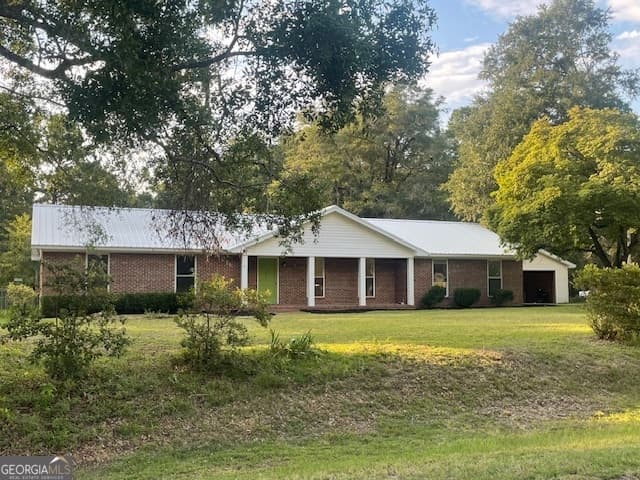 4 bedroom, 2 bathroom, 1,904 sq ft single family residence sold at 117 Gayle Drive, Millen, GA 30442