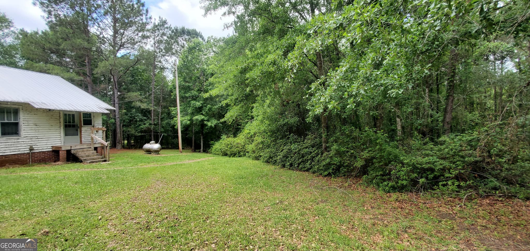 2 bedroom, 2 bathroom, 1,435 sq ft single family residence for sale at 132 N Ocmulgee Boulevard, Jacksonville, GA 31544 — photo 10