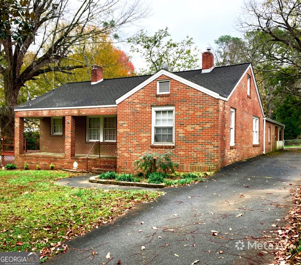 3 bedroom, 2 bathroom, 1,380 sq ft single family residence sold at 57 Weatherly Street, Buchanan, GA 30113