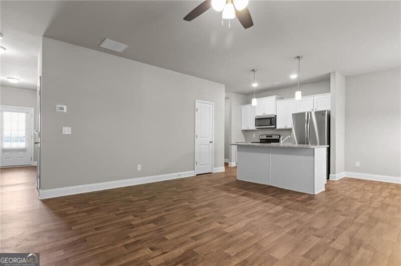 4 bedroom, 2.5 bathroom townhouse for rent at 9 Richardson Street C, Winder, GA 30680 for $2,200 a month — photo 7