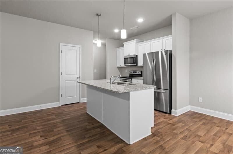 4 bedroom, 2.5 bathroom townhouse for rent at 9 Richardson Street C, Winder, GA 30680 for $2,200 a month — photo 9