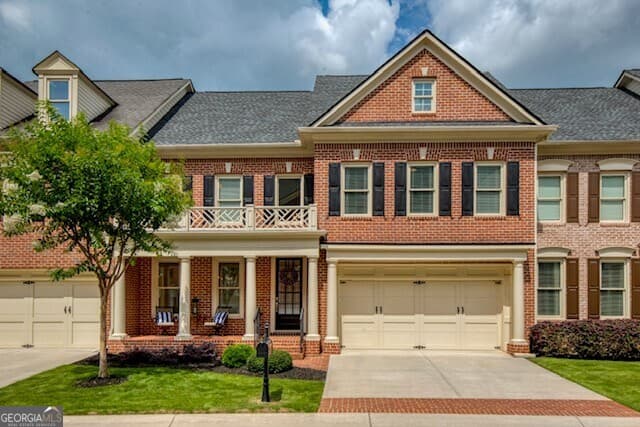 3 bedroom, 3.5 bathroom, 3,983 sq ft townhouse sold at 4725 SE Legacy Cove Lane, Smyrna, GA 30126