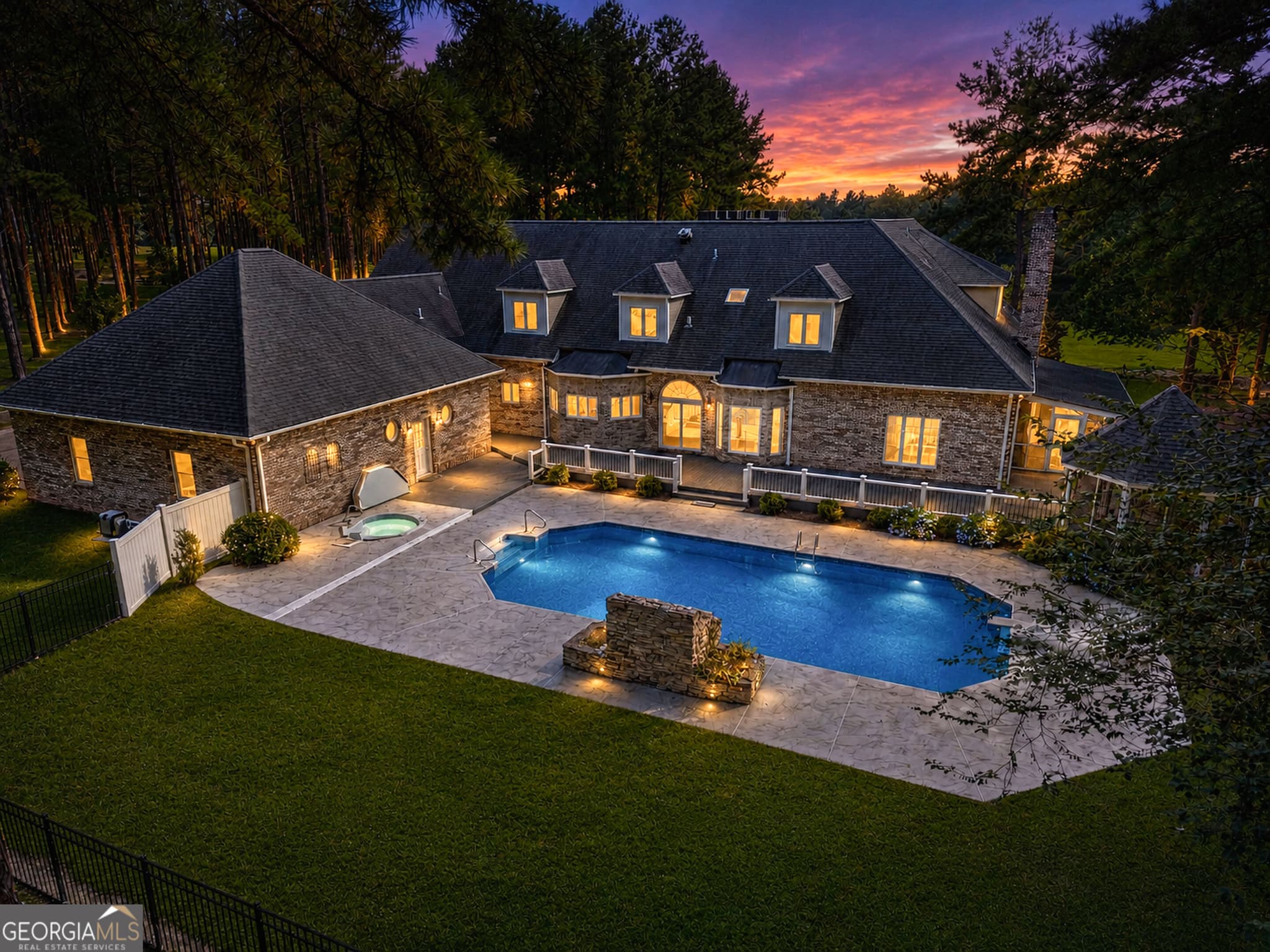 8 bedroom, 6 bathroom, 7,401 sq ft single family residence for sale at 561 Chula Brookfield Road, Chula, GA 31733 — photo 7