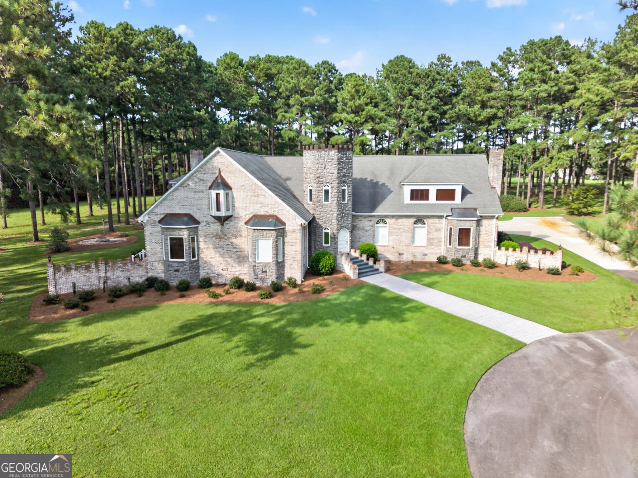 8 bedroom, 6 bathroom, 7,401 sq ft single family residence for sale at 561 Chula Brookfield Road, Chula, GA 31733 — photo 3