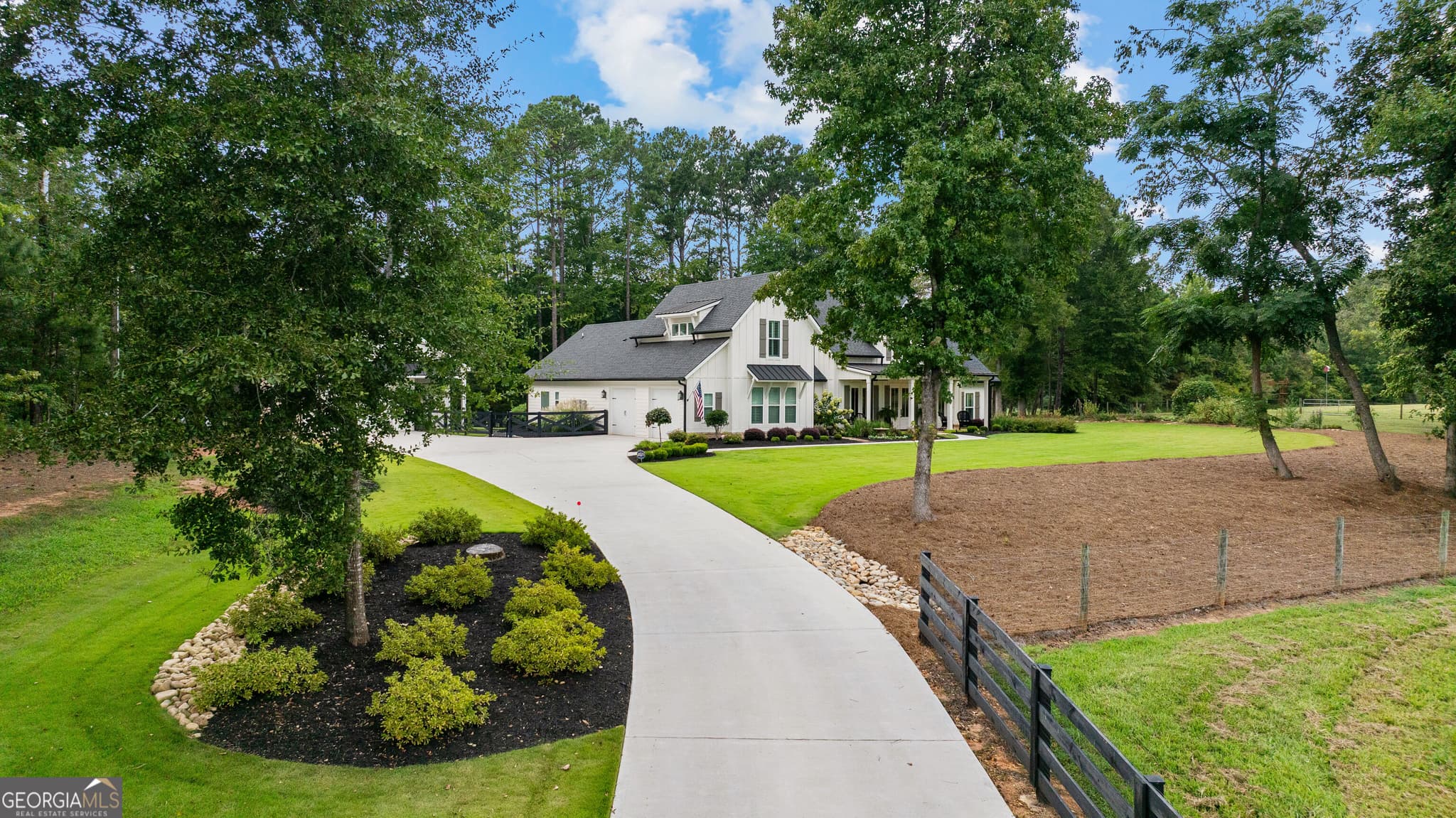 4 bedroom, 4 bathroom, 3,228 sq ft single family residence for sale at 492 Crawford Road, Senoia, GA 30276 — photo 7