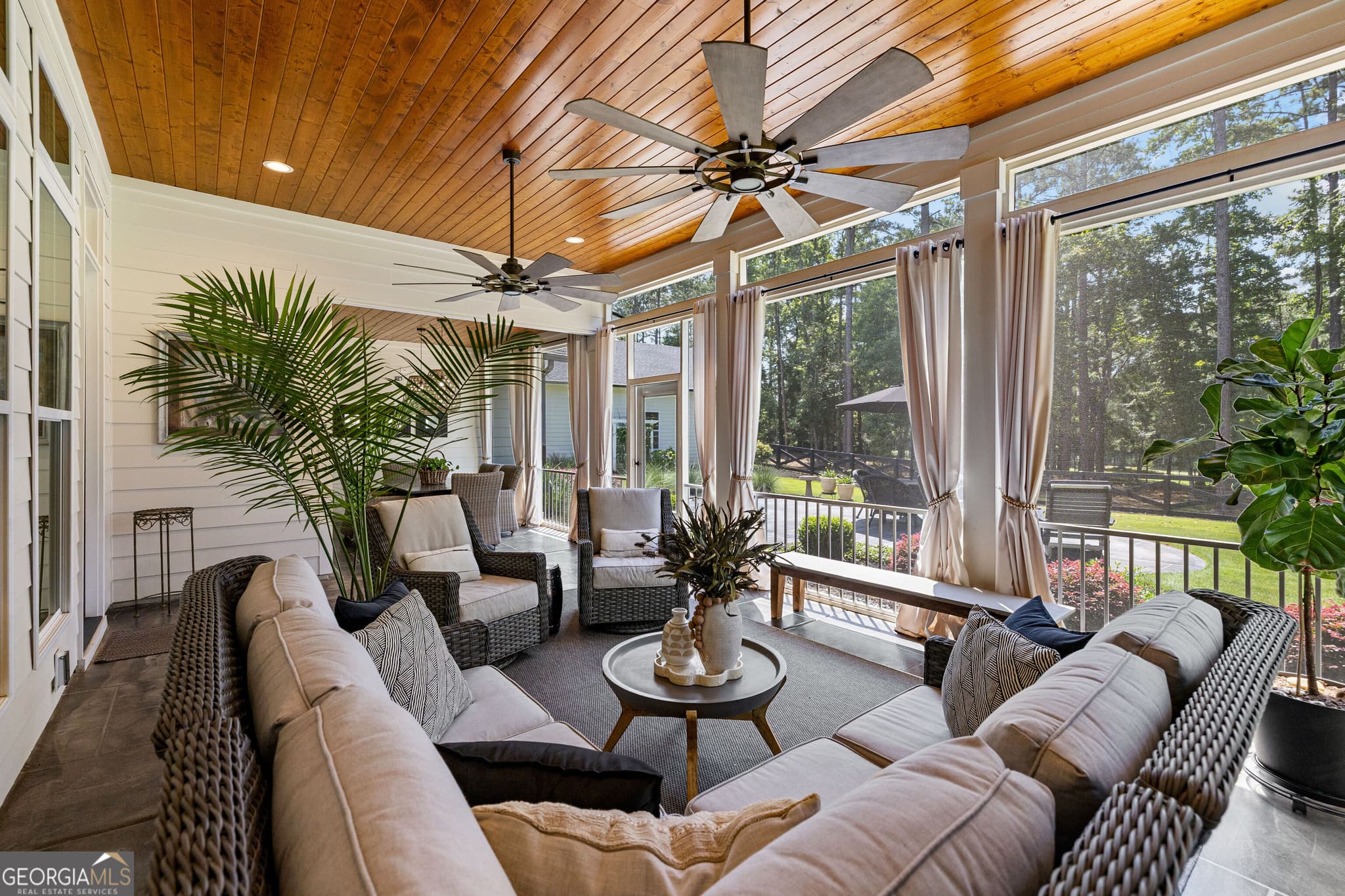 4 bedroom, 4 bathroom, 3,228 sq ft single family residence for sale at 492 Crawford Road, Senoia, GA 30276 — photo 4