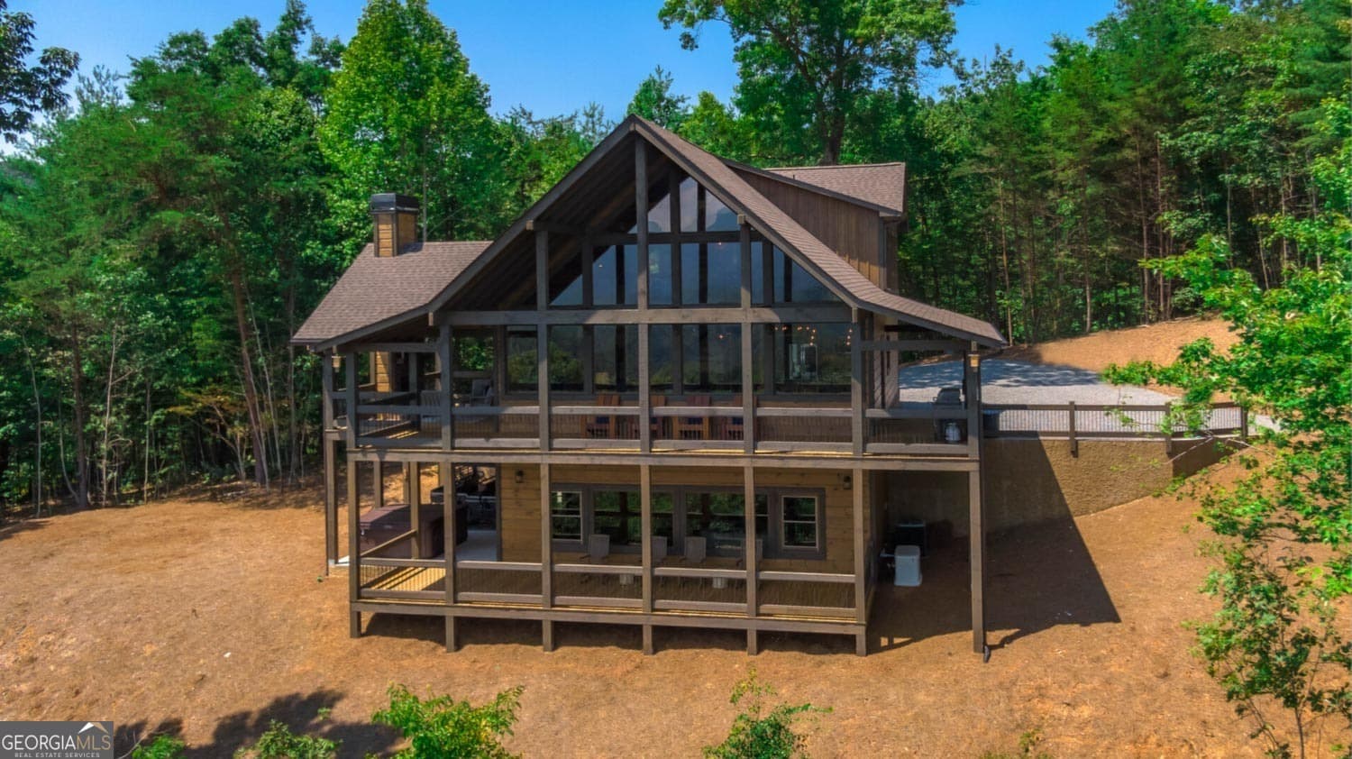 4 bedroom, 3.5 bathroom, 3,225 sq ft cabin,single family residence for sale at 467 Skylight Drive, Blue Ridge, GA 30513 — photo 1 of 60