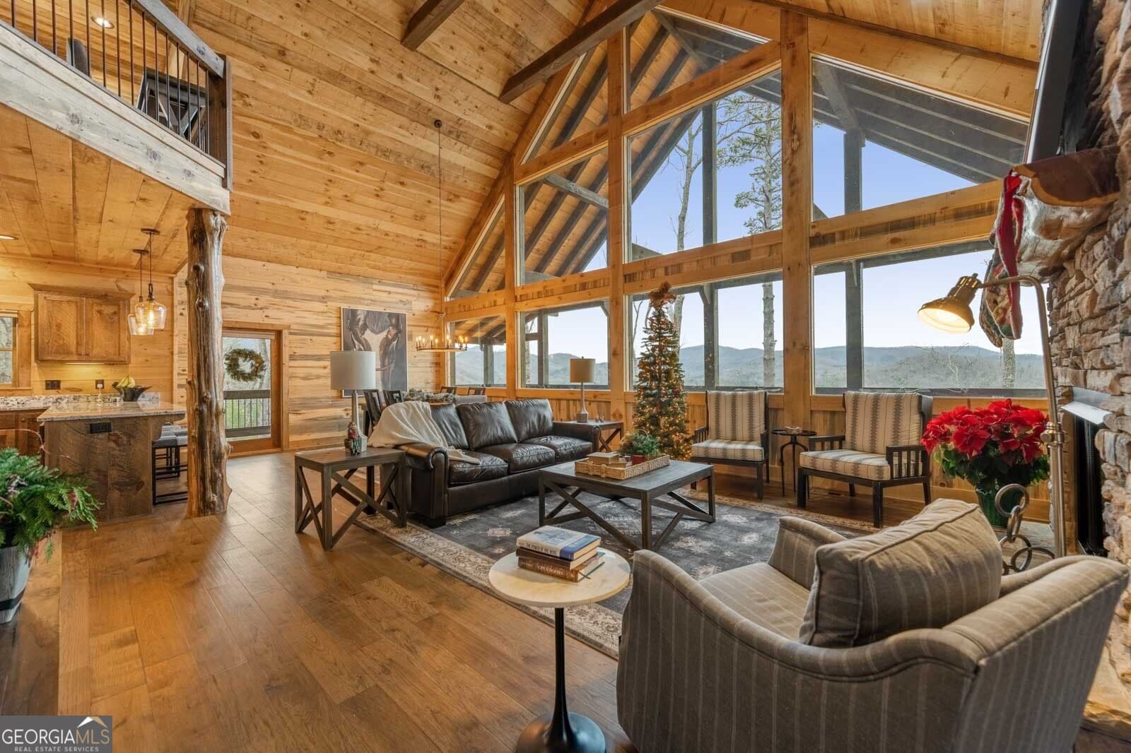 4 bedroom, 3.5 bathroom, 3,225 sq ft cabin,single family residence for sale at 467 Skylight Drive, Blue Ridge, GA 30513 — photo 5