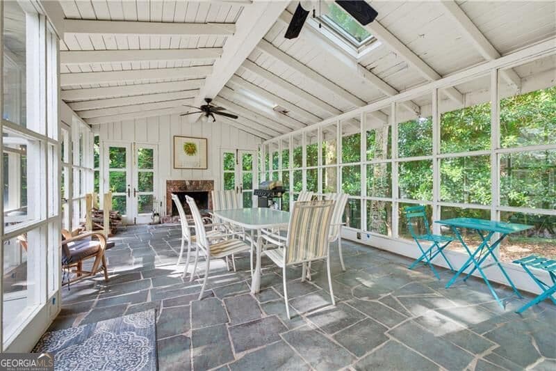 3 bedroom, 2 bathroom, 2,232 sq ft single family residence for sale at 4715 Ridgeview Road, Dunwoody, GA 30338 — photo 10